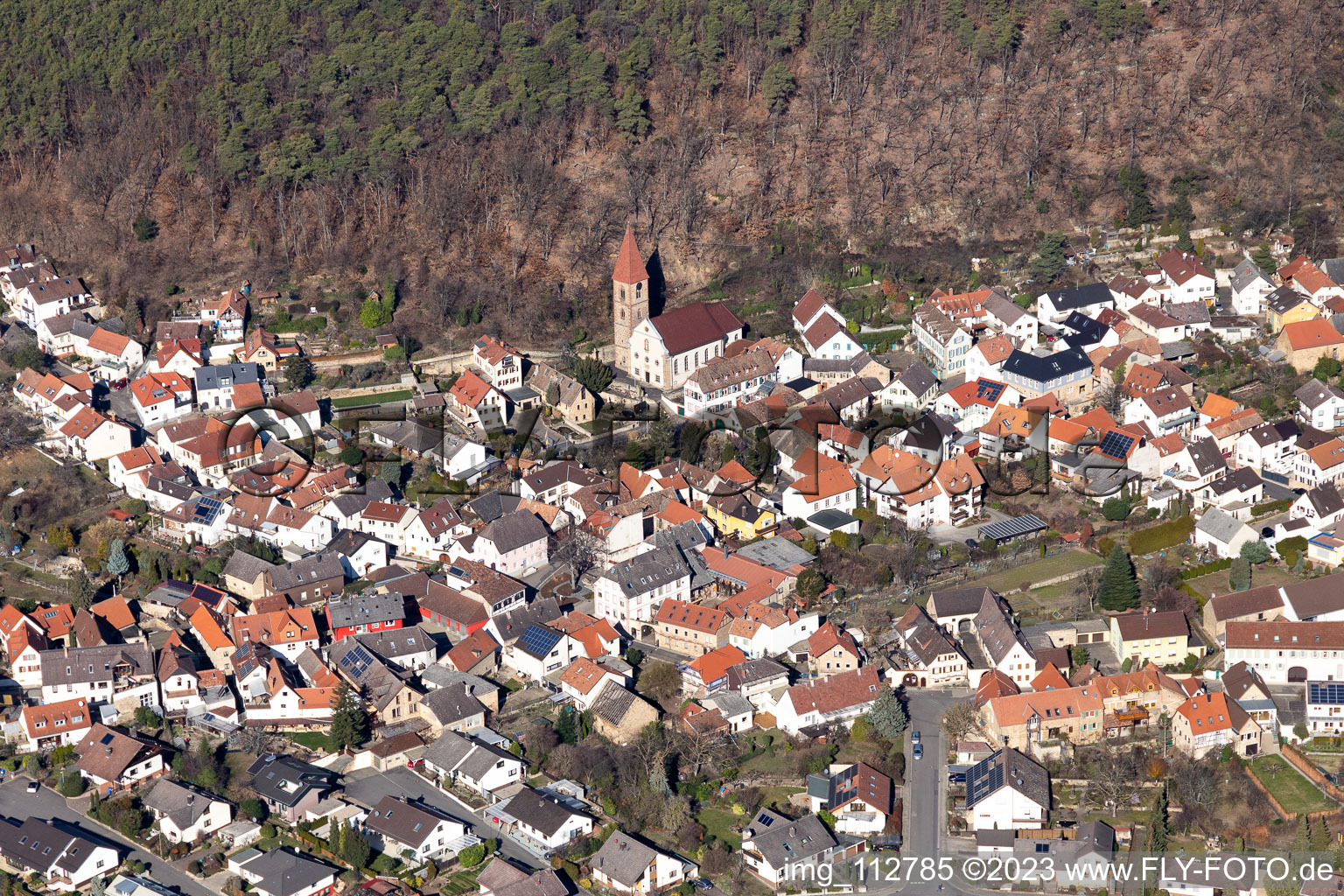 St. Johannes im Ortsteil Königsbach in Neustadt an der Weinstraße im Bundesland Rheinland-Pfalz, Deutschland