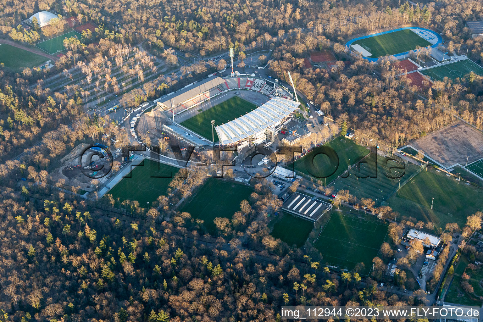 Luftbild von Wildparkstadion, Baustelle im Ortsteil Innenstadt-Ost in Karlsruhe im Bundesland Baden-Württemberg, Deutschland