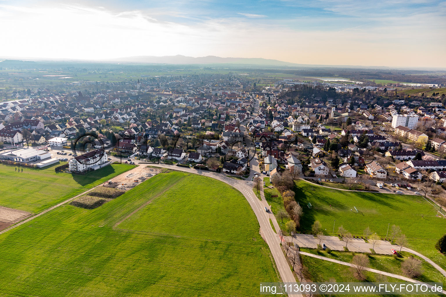 Schrägluftbild von Denzlingen im Bundesland Baden-Württemberg, Deutschland