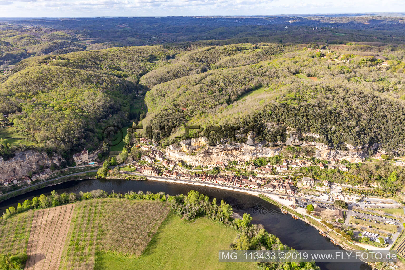La Roque-Gageac im Bundesland Dordogne, Frankreich vom Flugzeug aus