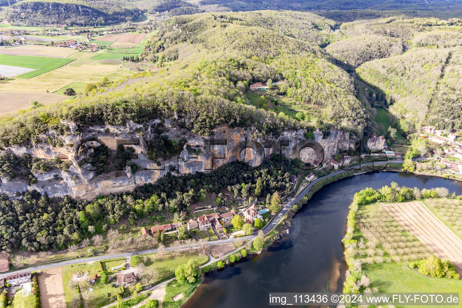 Luftbild von Chateau de la Malartrie in Vézac im Bundesland Dordogne, Frankreich