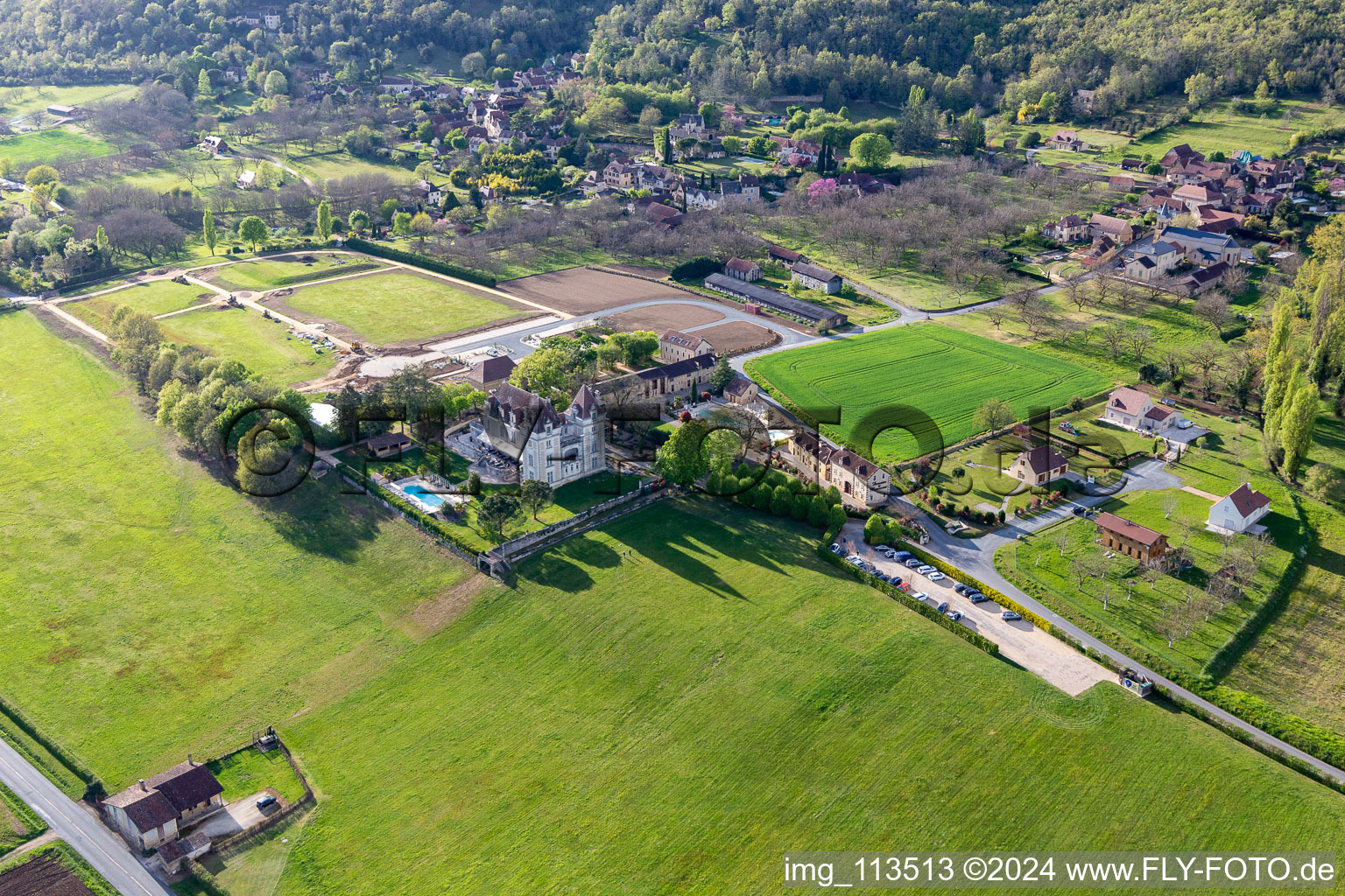 Luftbild von Chateau de Monrecour in Saint-Vincent-de-Cosse im Bundesland Dordogne, Frankreich