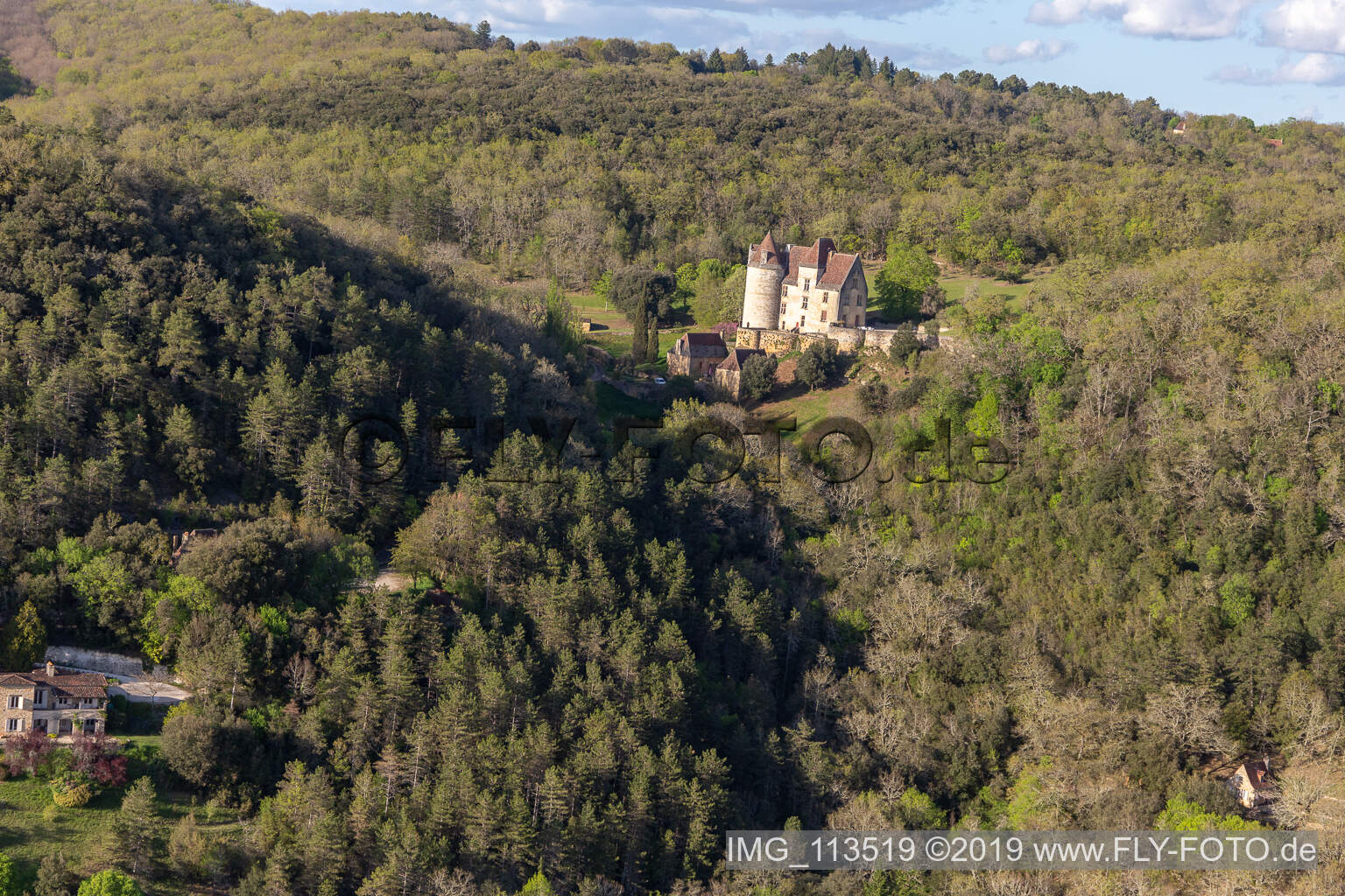 Luftbild von Panasou in Bézenac im Bundesland Dordogne, Frankreich