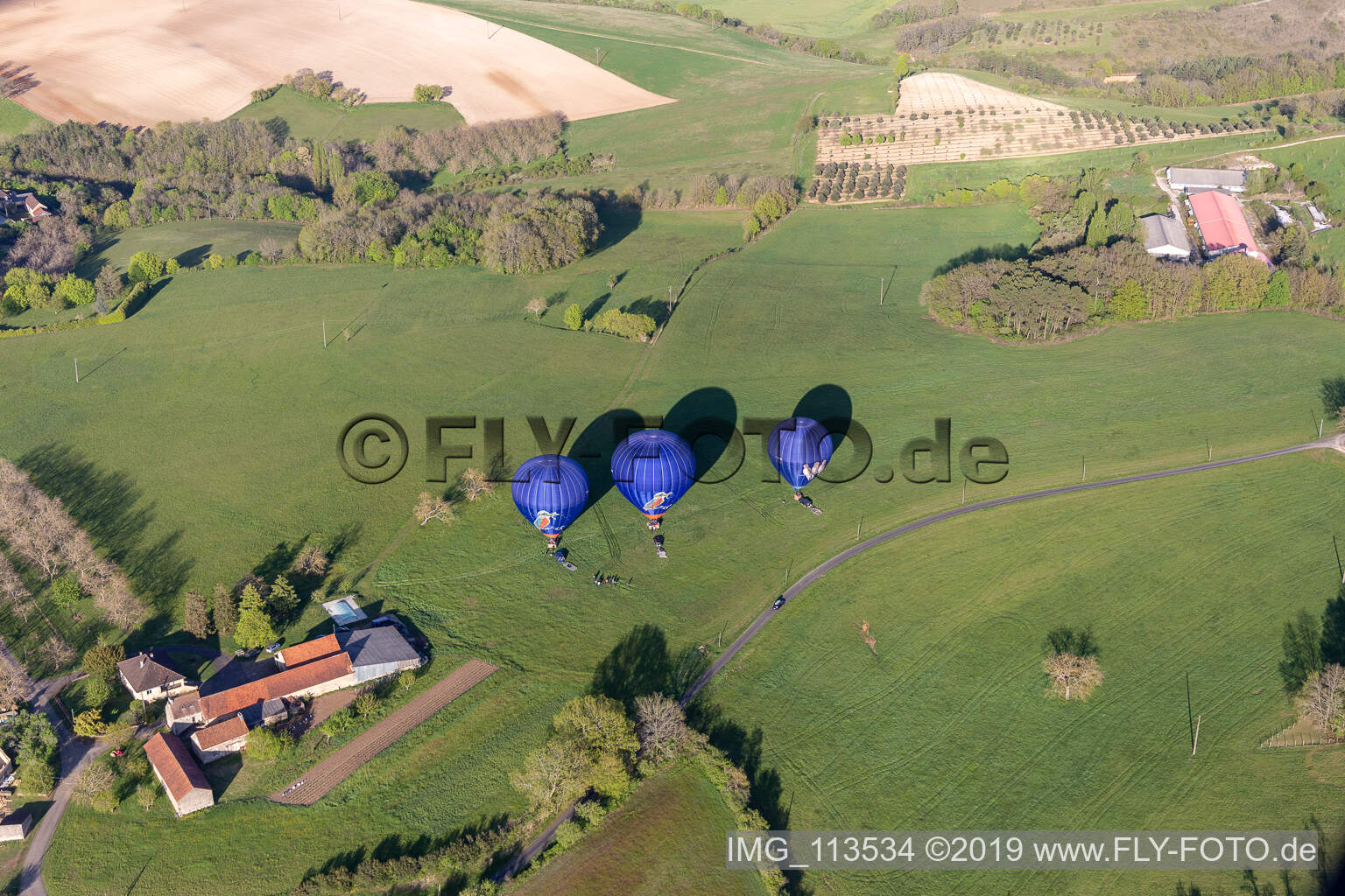 Luftaufnahme von Ballonstart in Veyrines-de-Domme im Bundesland Dordogne, Frankreich