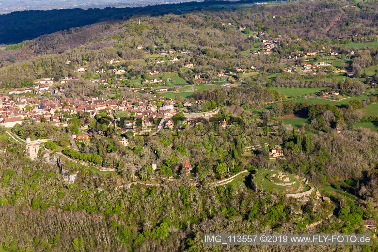 Luftaufnahme von Citadelle in Domme im Bundesland Dordogne, Frankreich