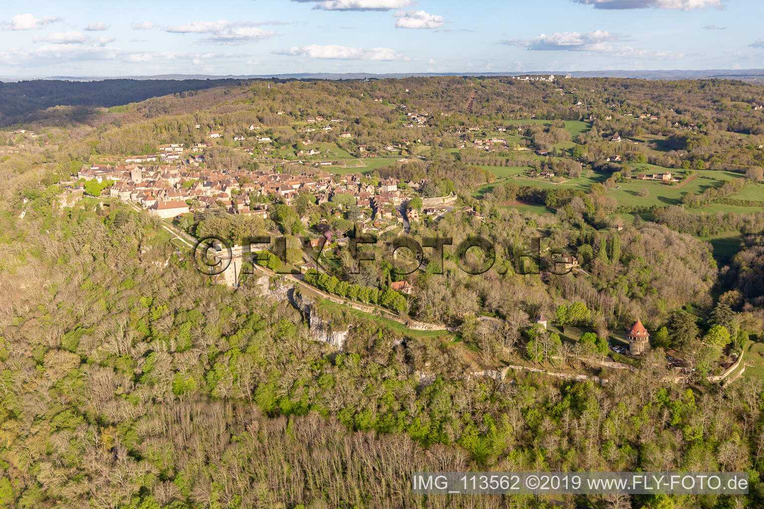 Citadelle in Domme im Bundesland Dordogne, Frankreich von oben