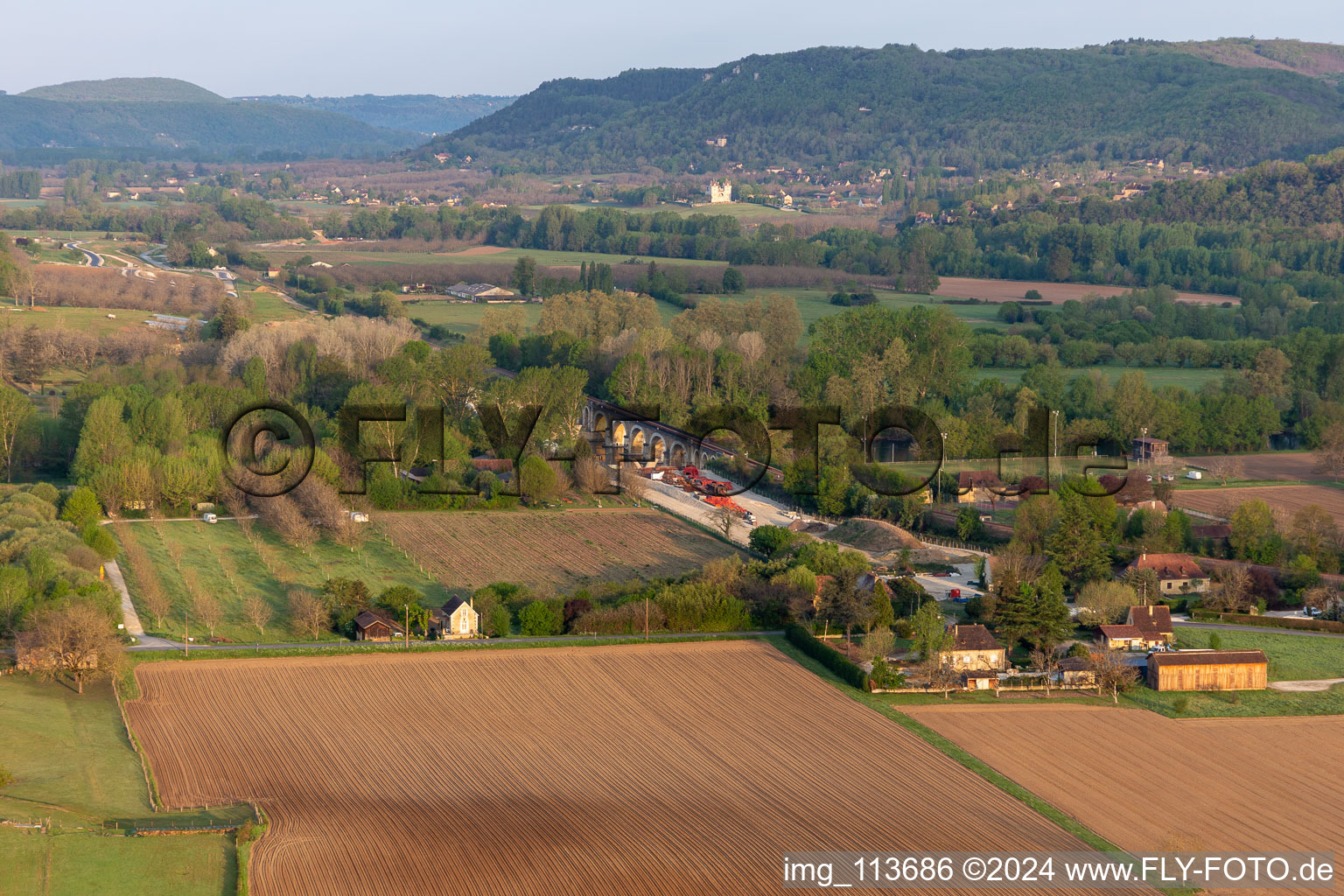 Luftbild von Vézac im Bundesland Dordogne, Frankreich