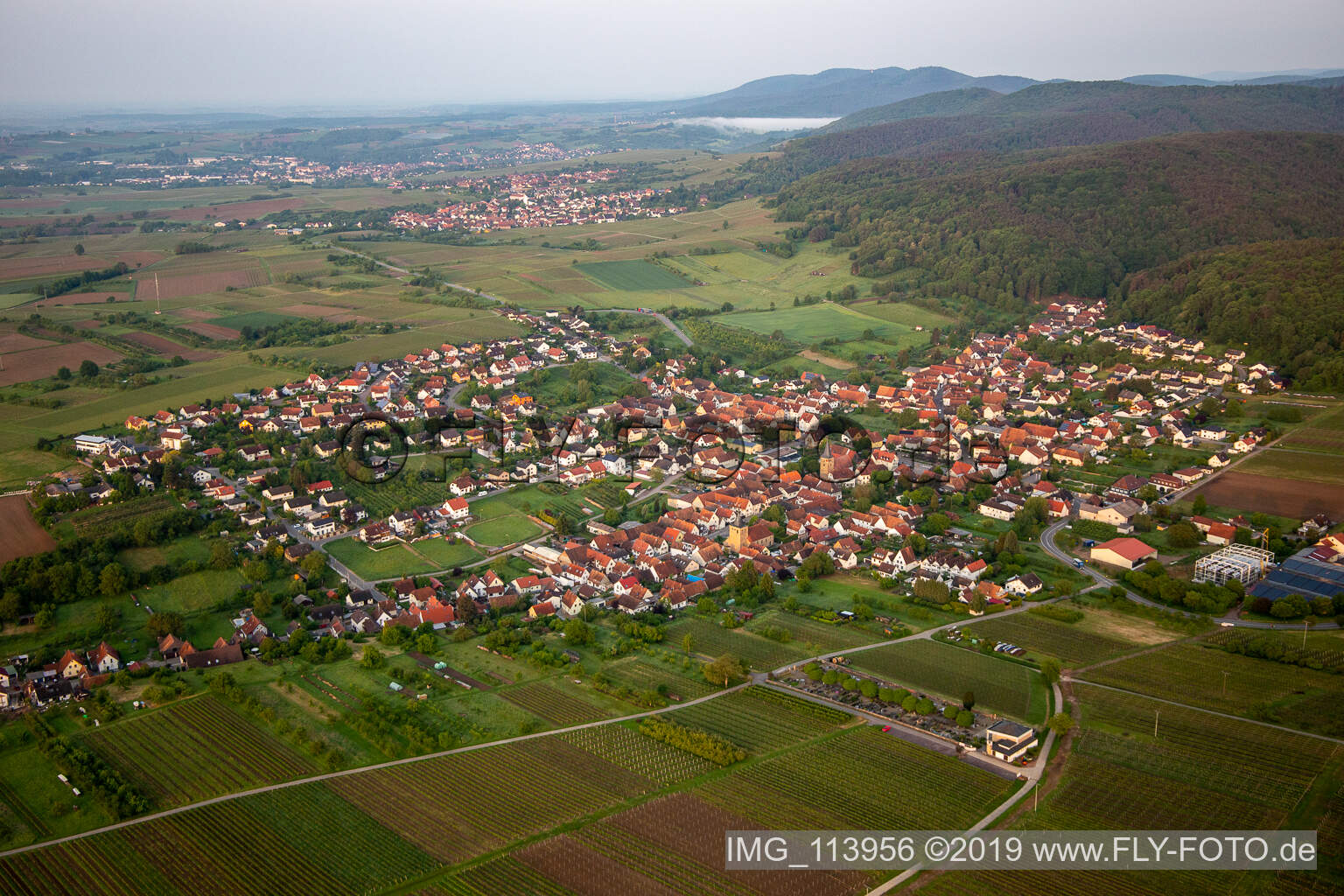 Oberotterbach im Bundesland Rheinland-Pfalz, Deutschland aus der Vogelperspektive