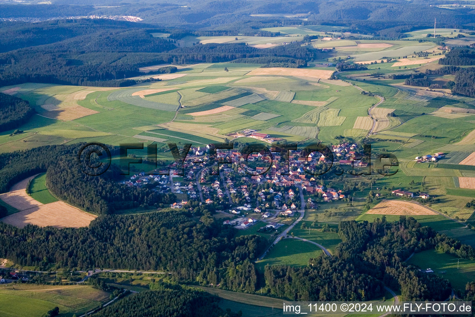 Dorf - Ansicht im Ortsteil Mauenheim in Immendingen im Bundesland Baden-Württemberg, Deutschland