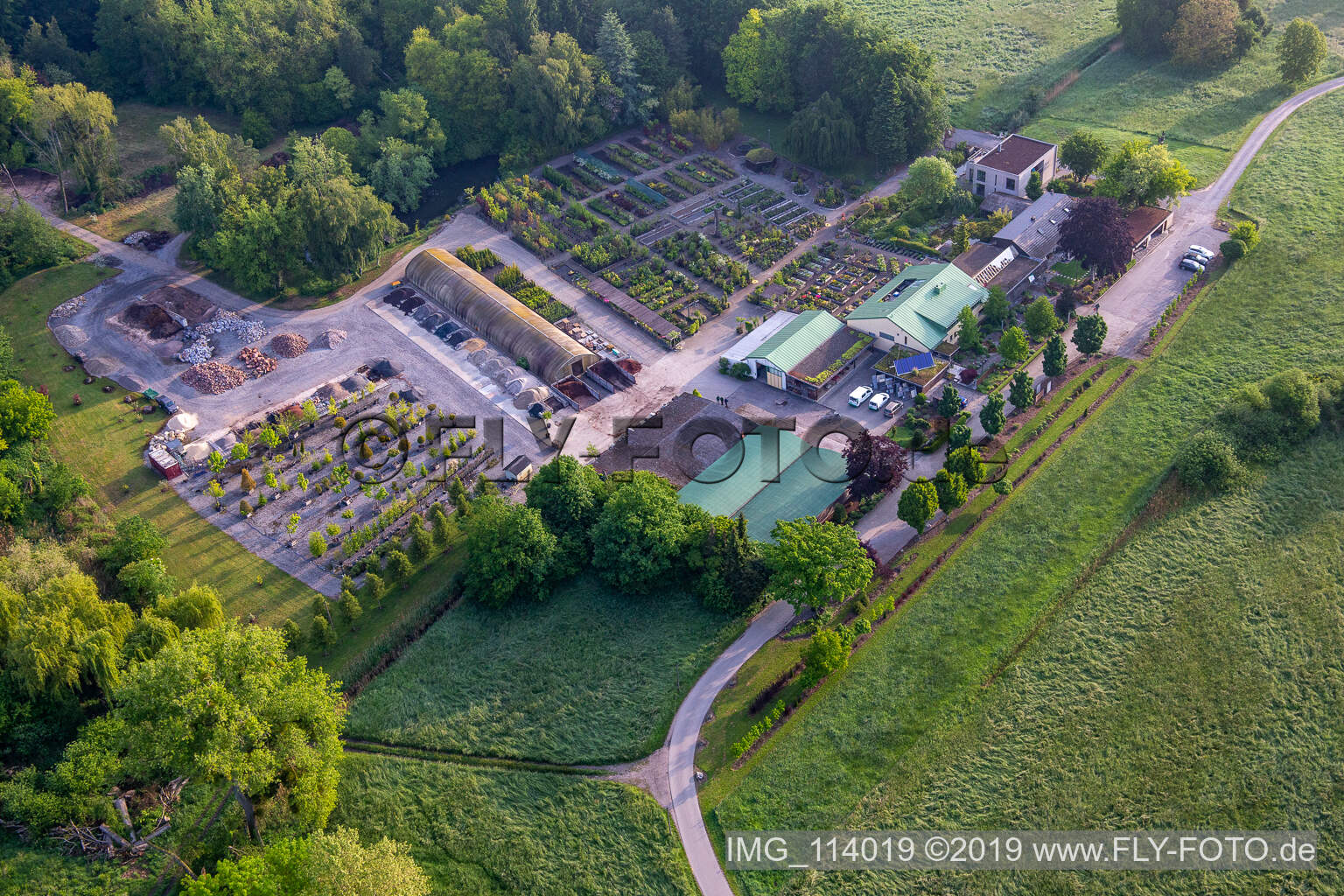 Bienwald Baumschule / Greentec in Berg im Bundesland Rheinland-Pfalz, Deutschland aus der Vogelperspektive