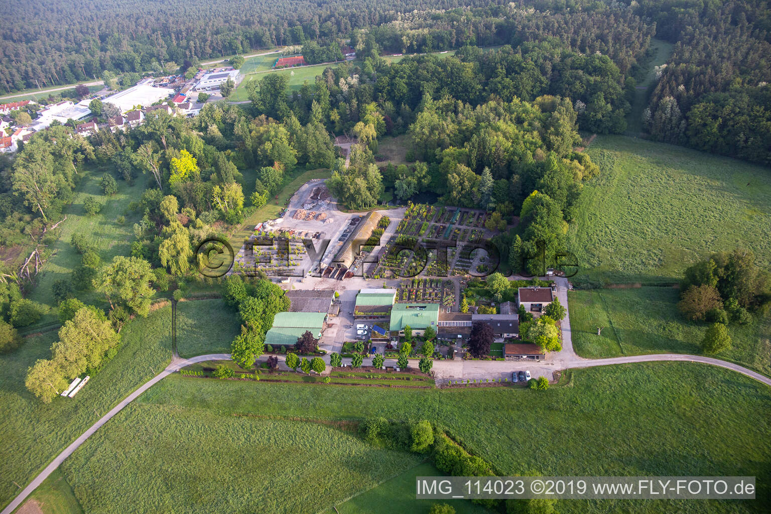 Bienwald Baumschule / Greentec in Berg im Bundesland Rheinland-Pfalz, Deutschland aus der Luft betrachtet