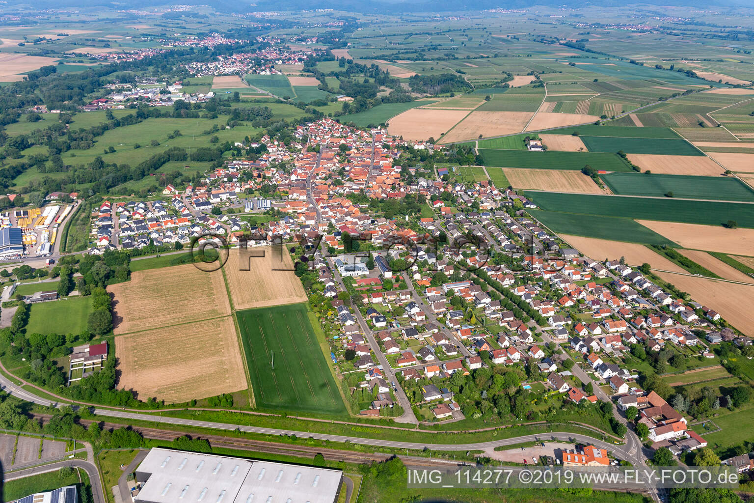 Rohrbach im Bundesland Rheinland-Pfalz, Deutschland von der Drohne aus gesehen