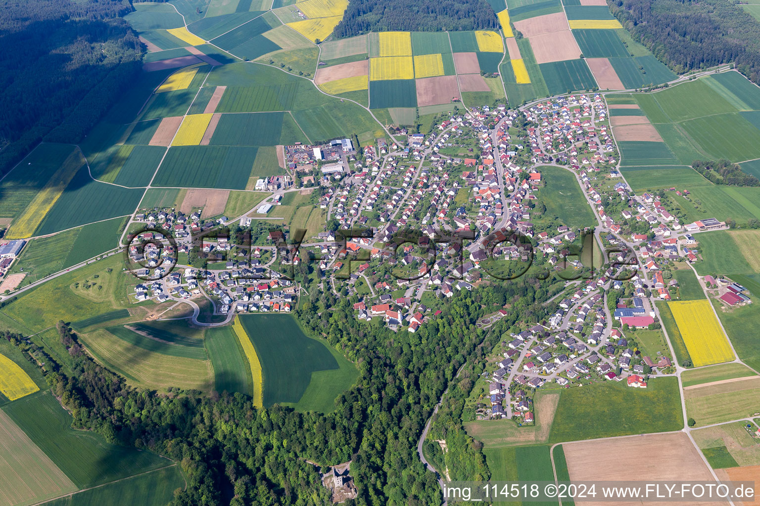 Luftaufnahme von Ortsteil Herrenzimmern in Bösingen im Bundesland Baden-Württemberg, Deutschland