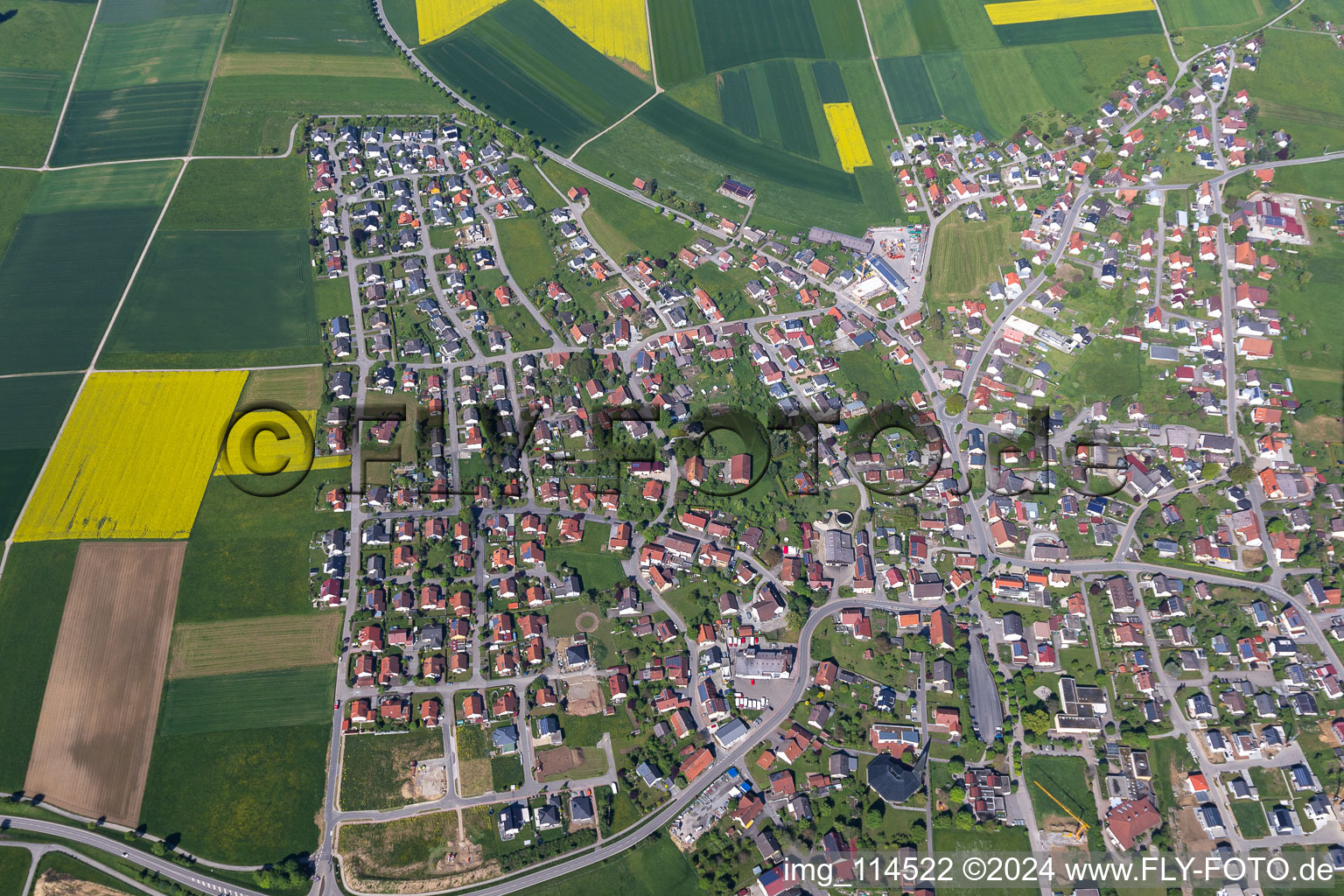 Dorf - Ansicht in Bösingen im Bundesland Baden-Württemberg, Deutschland