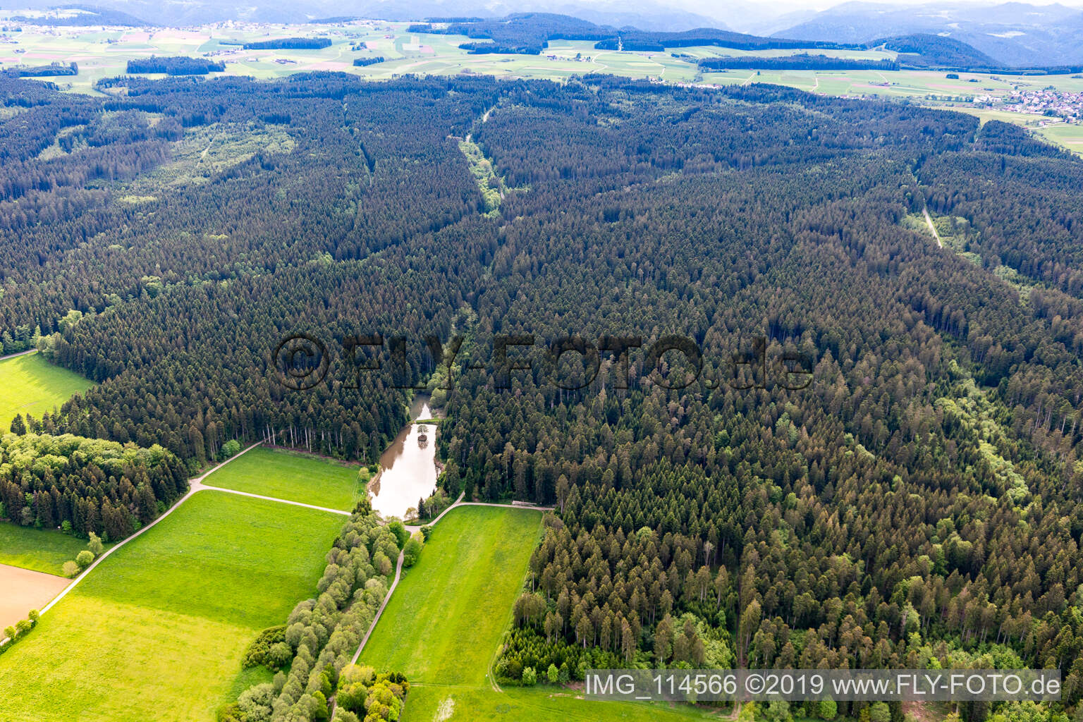 Luftaufnahme von Staffelbach in Fluorn-Winzeln im Bundesland Baden-Württemberg, Deutschland