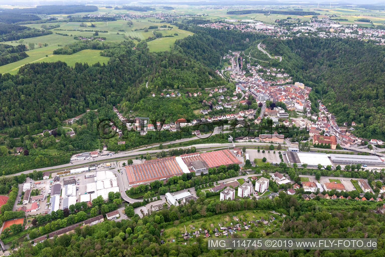 Drohnenbild von Oberndorf am Neckar im Bundesland Baden-Württemberg, Deutschland