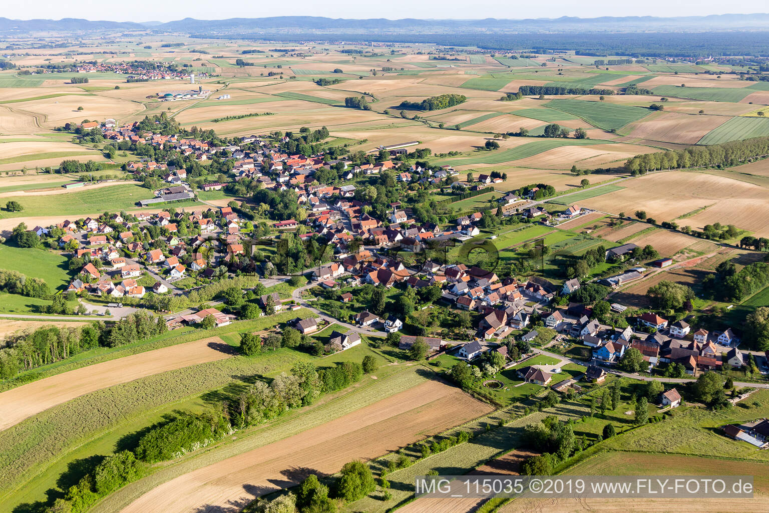 Luftbild von Wintzenbach im Bundesland Bas-Rhin, Frankreich