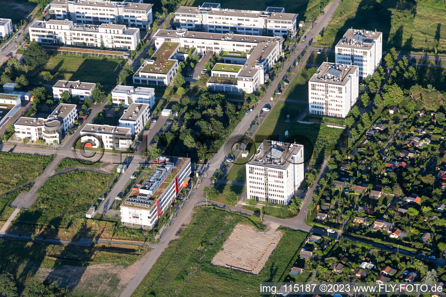 Luftaufnahme von Technologiepark im Ortsteil Rintheim in Karlsruhe im Bundesland Baden-Württemberg, Deutschland