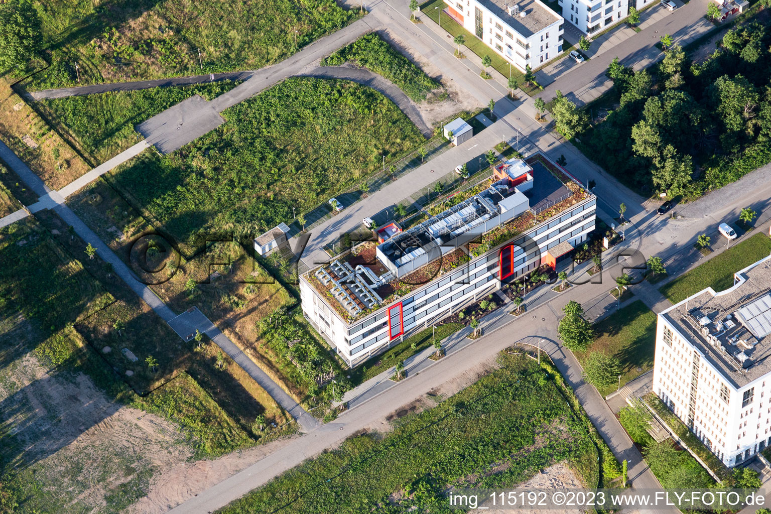 Luftaufnahme von Baustelle des LTC - Linder Technologie Campus in der Wilhelm-Schickard-Straße im Technologiepark Karlsruhe im Ortsteil Rintheim im Bundesland Baden-Württemberg, Deutschland