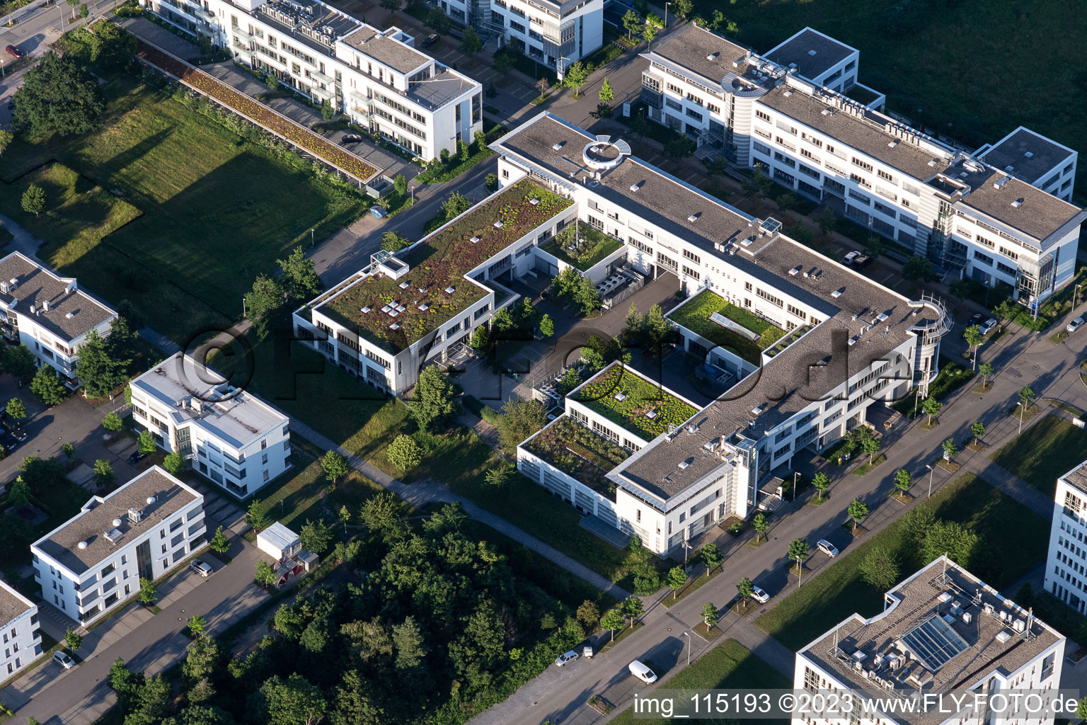 Technologiepark im Ortsteil Rintheim in Karlsruhe im Bundesland Baden-Württemberg, Deutschland von oben gesehen