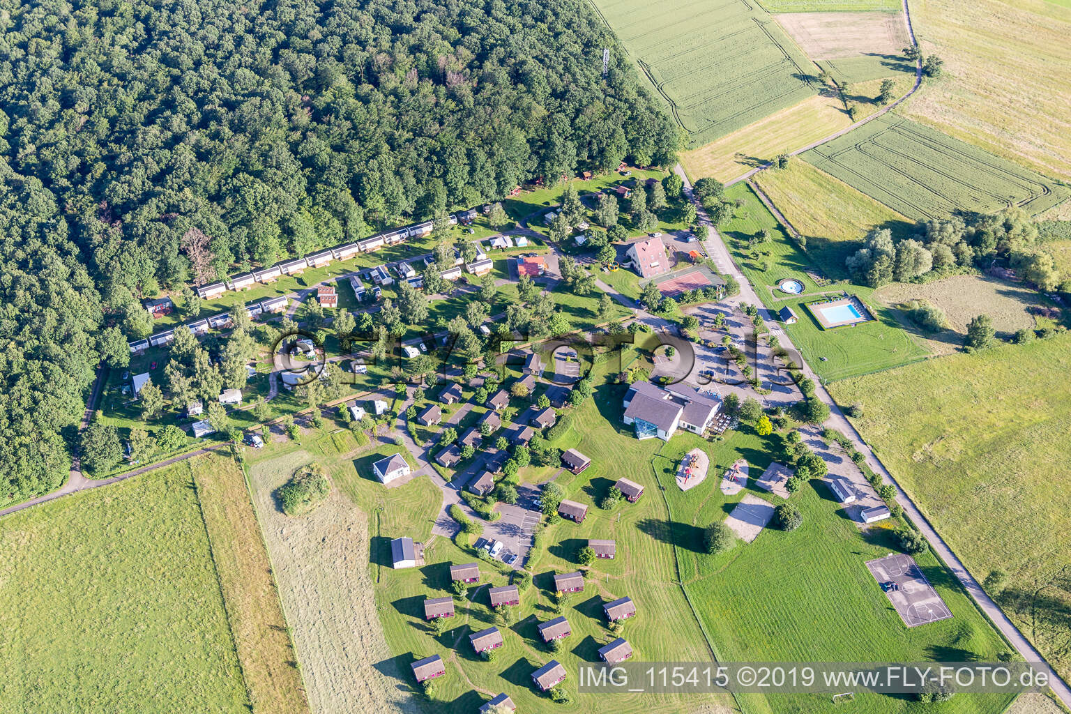 Luftbild von Camping Oasis in Oberbronn im Bundesland Bas-Rhin, Frankreich