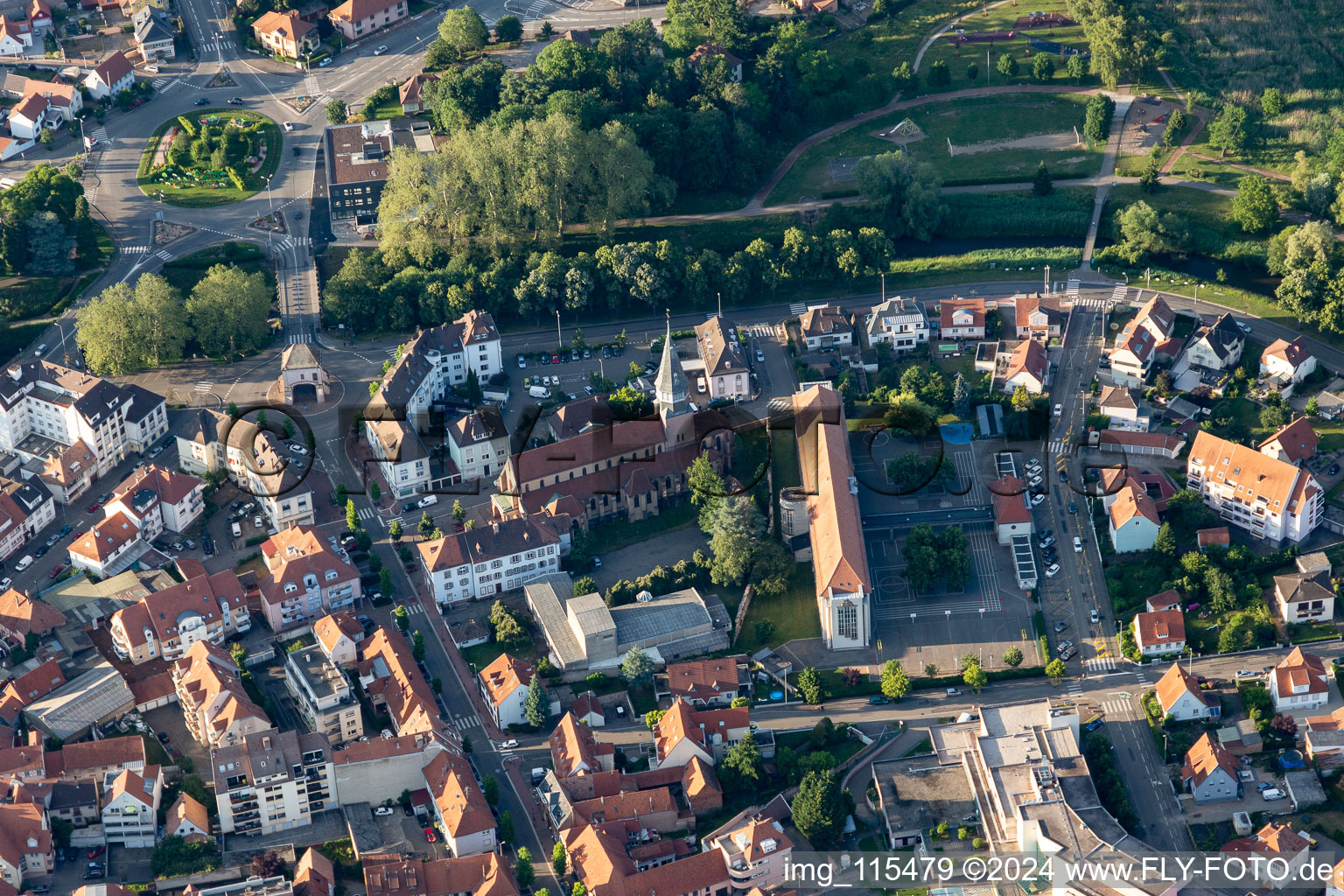 Haguenau im Bundesland Bas-Rhin, Frankreich vom Flugzeug aus