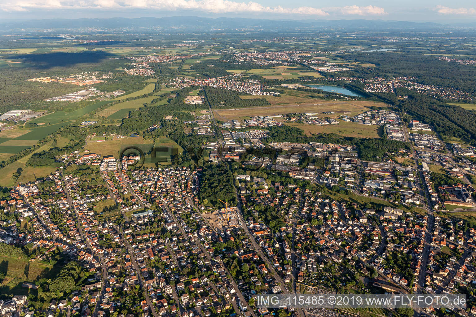 Drohnenaufname von Haguenau im Bundesland Bas-Rhin, Frankreich
