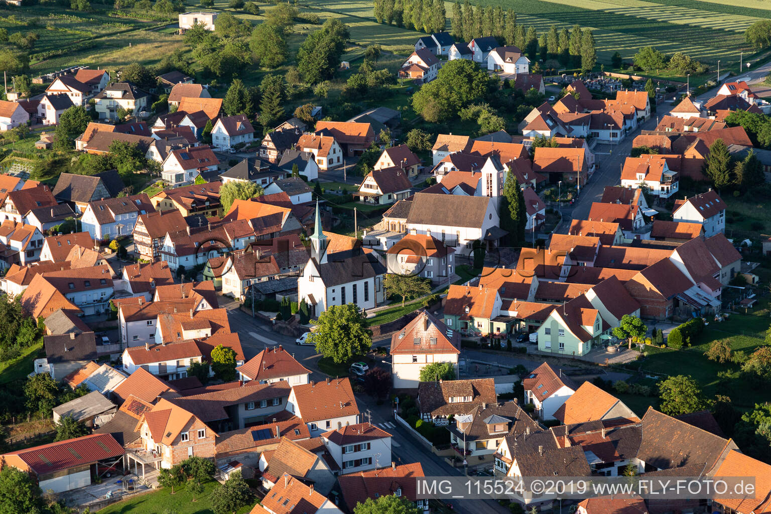Buhl im Bundesland Bas-Rhin, Frankreich aus der Luft betrachtet