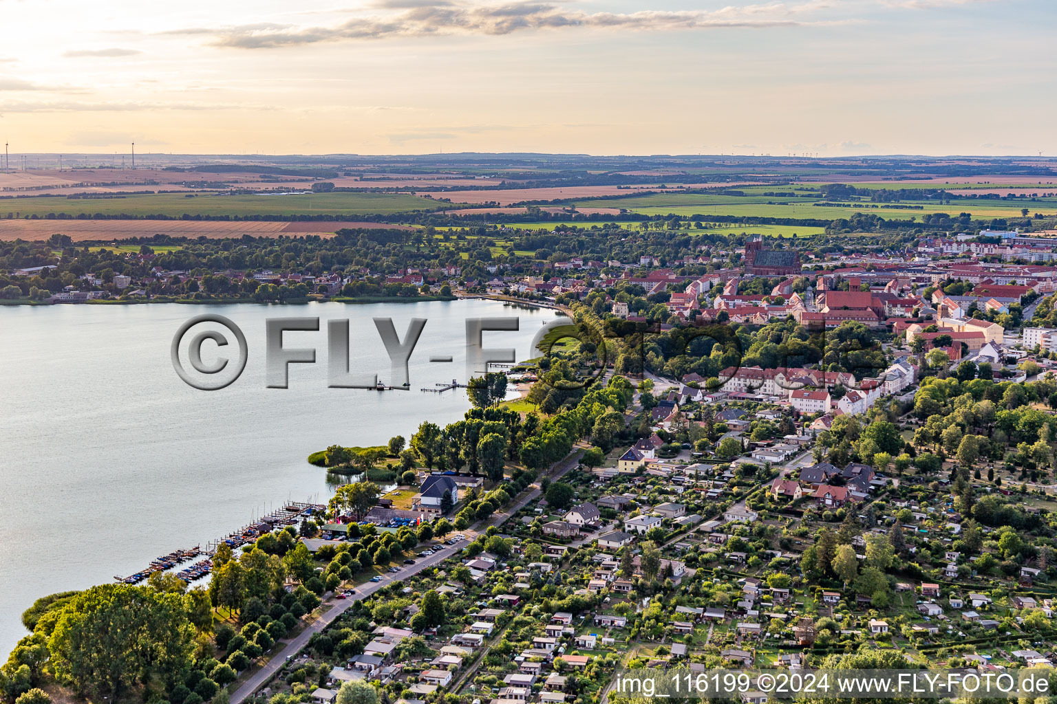 Uferbereich Seebad Prenzlau am Unteruckersee in Prenzlau im Bundesland Brandenburg, Deutschland