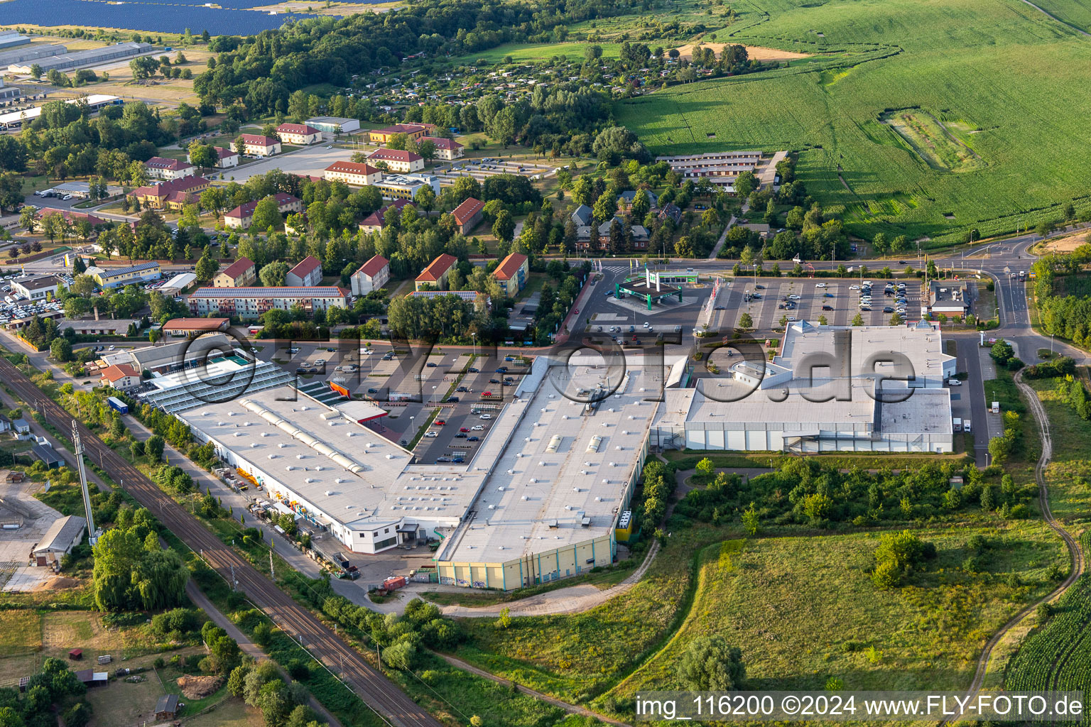 Gebäude des Einkaufszentrum Marktkauf-Center Prenzlau in Prenzlau im Bundesland Brandenburg, Deutschland