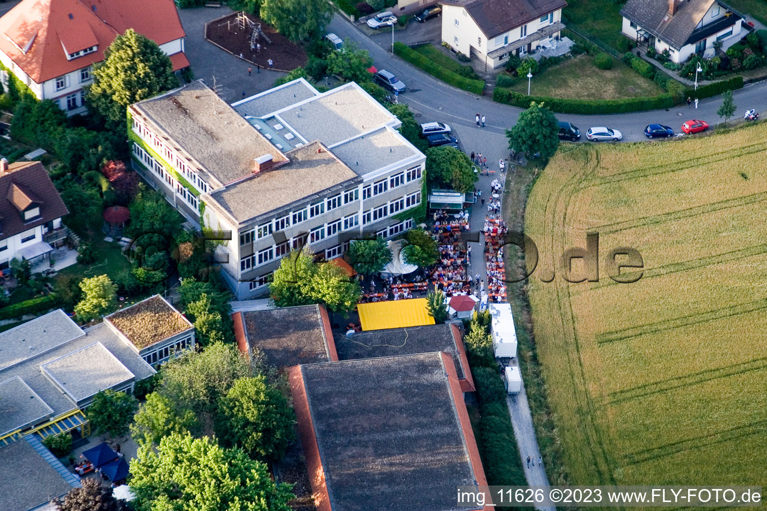 Luftaufnahme von Ortsteil Litzelstetten in Konstanz im Bundesland Baden-Württemberg, Deutschland