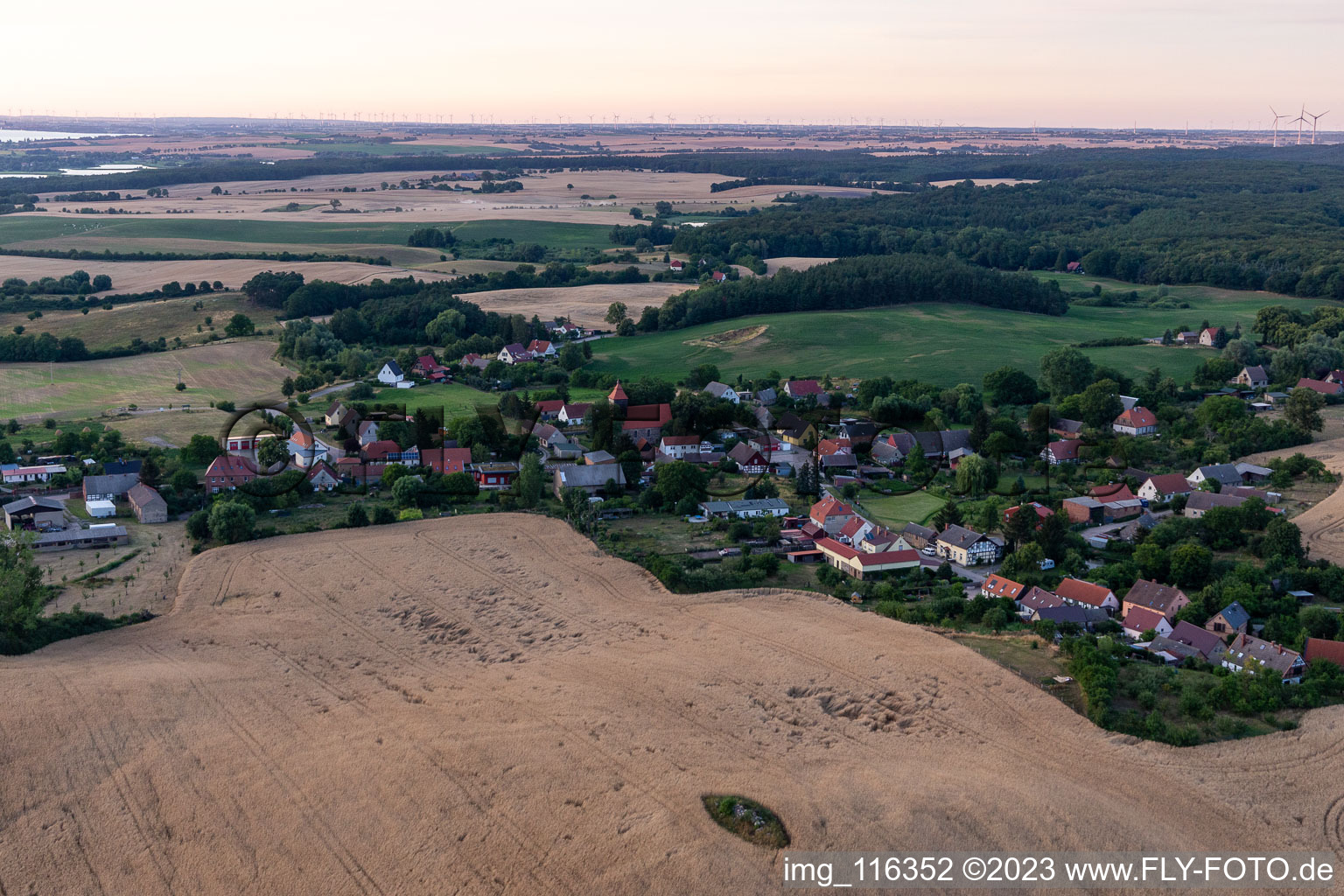 Drohnenaufname von Oberuckersee im Bundesland Brandenburg, Deutschland