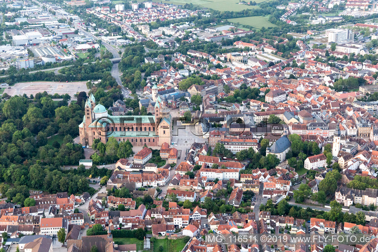 Luftbild von Dom in Speyer im Bundesland Rheinland-Pfalz, Deutschland