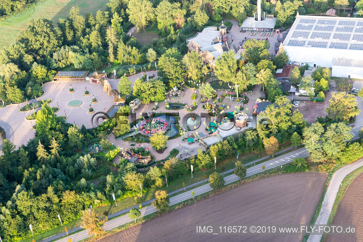 Luftaufnahme von Holiday Park in Haßloch im Bundesland Rheinland-Pfalz, Deutschland