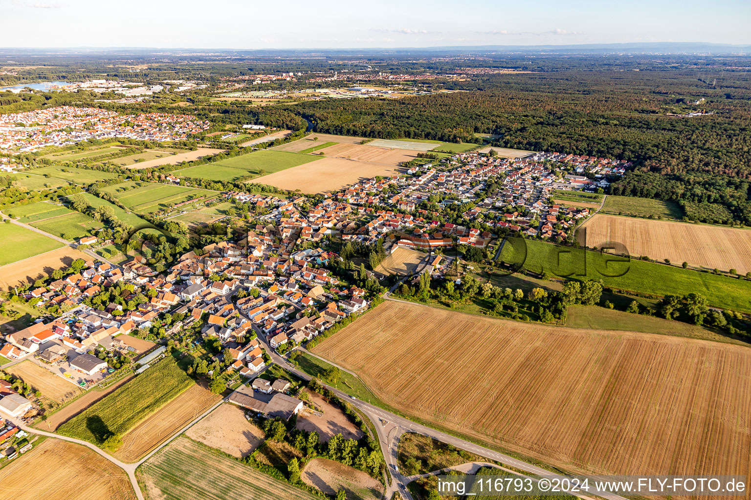 Luftaufnahme von Westheim im Bundesland Rheinland-Pfalz, Deutschland