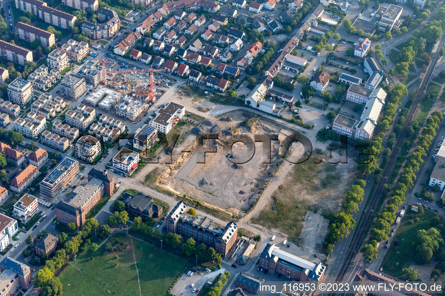 Luftaufnahme von Homerun, ehemalige Turley US-Kasernen im Ortsteil Neckarstadt-Ost in Mannheim im Bundesland Baden-Württemberg, Deutschland