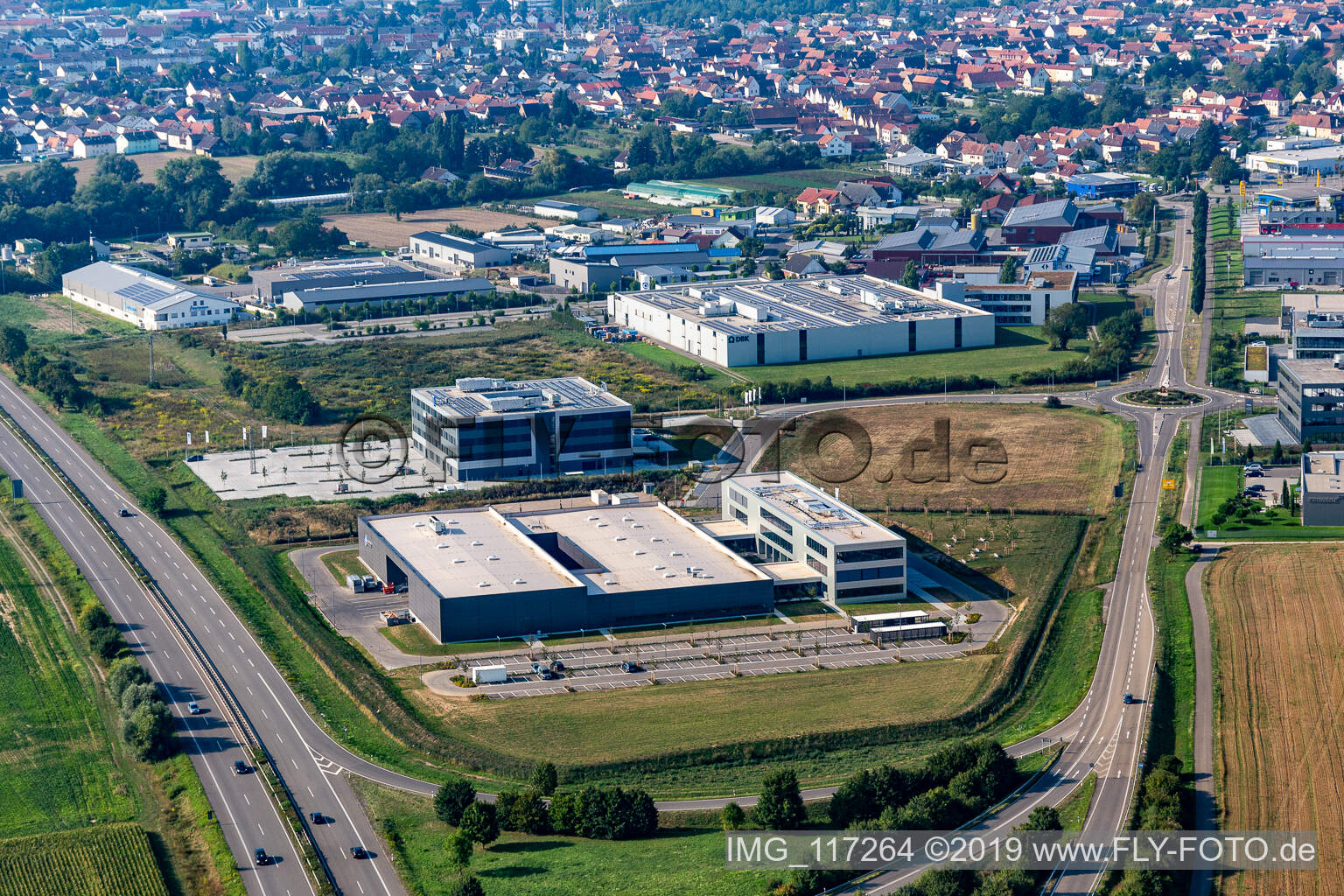 Industriegebiet Nord in Rülzheim im Bundesland Rheinland-Pfalz, Deutschland vom Flugzeug aus