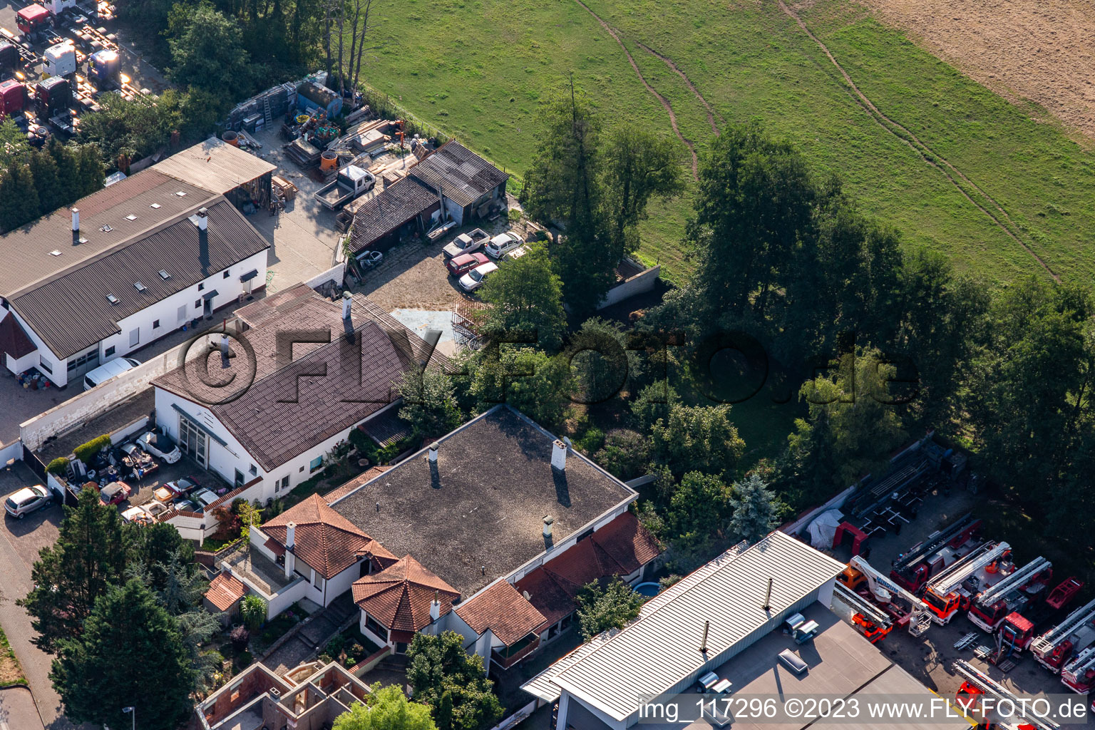 Gewerbegebiet Horst im Ortsteil Minderslachen in Kandel im Bundesland Rheinland-Pfalz, Deutschland aus der Luft betrachtet