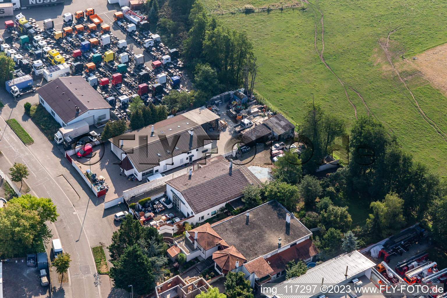 Drohnenaufname von Gewerbegebiet Horst im Ortsteil Minderslachen in Kandel im Bundesland Rheinland-Pfalz, Deutschland