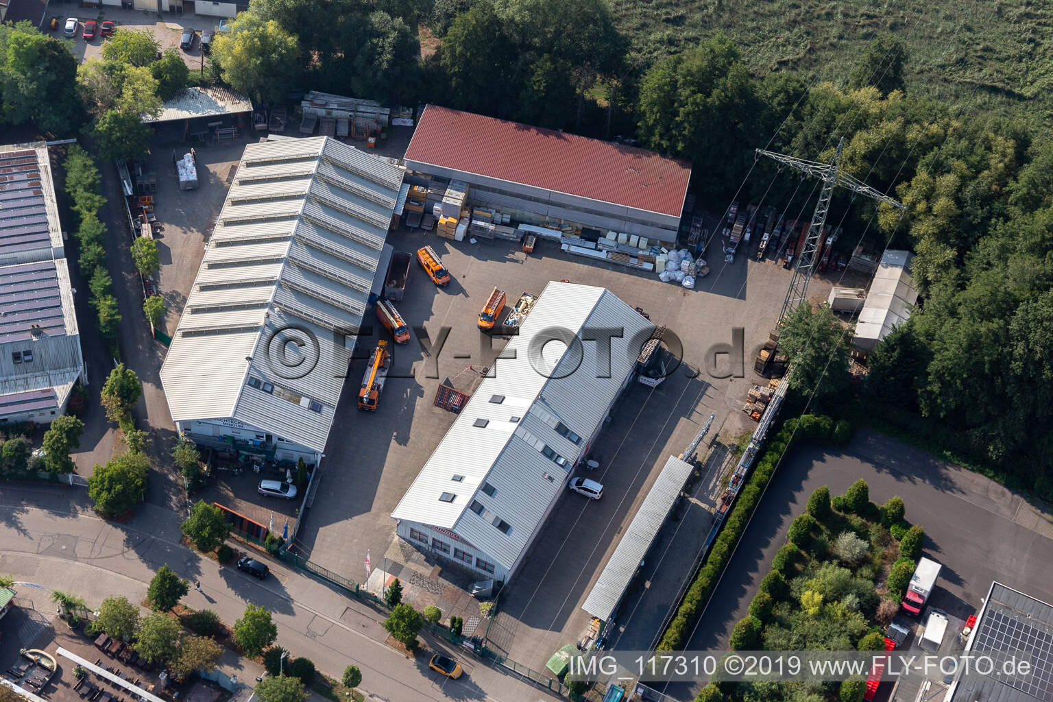 Luftbild von Dachdeckerei, Gerüstbau und Bauspenglerei Mindum, im Gewerbgegebiet Horst in Kandel im Bundesland Rheinland-Pfalz, Deutschland