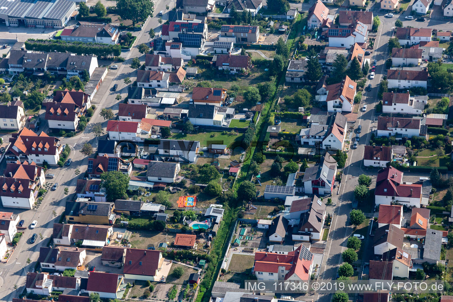 Siedlung in Kandel im Bundesland Rheinland-Pfalz, Deutschland aus der Luft