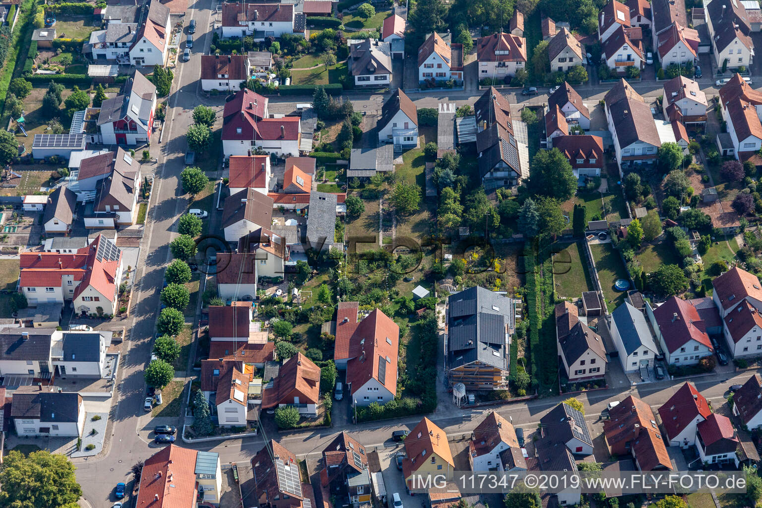 Siedlung in Kandel im Bundesland Rheinland-Pfalz, Deutschland von oben gesehen