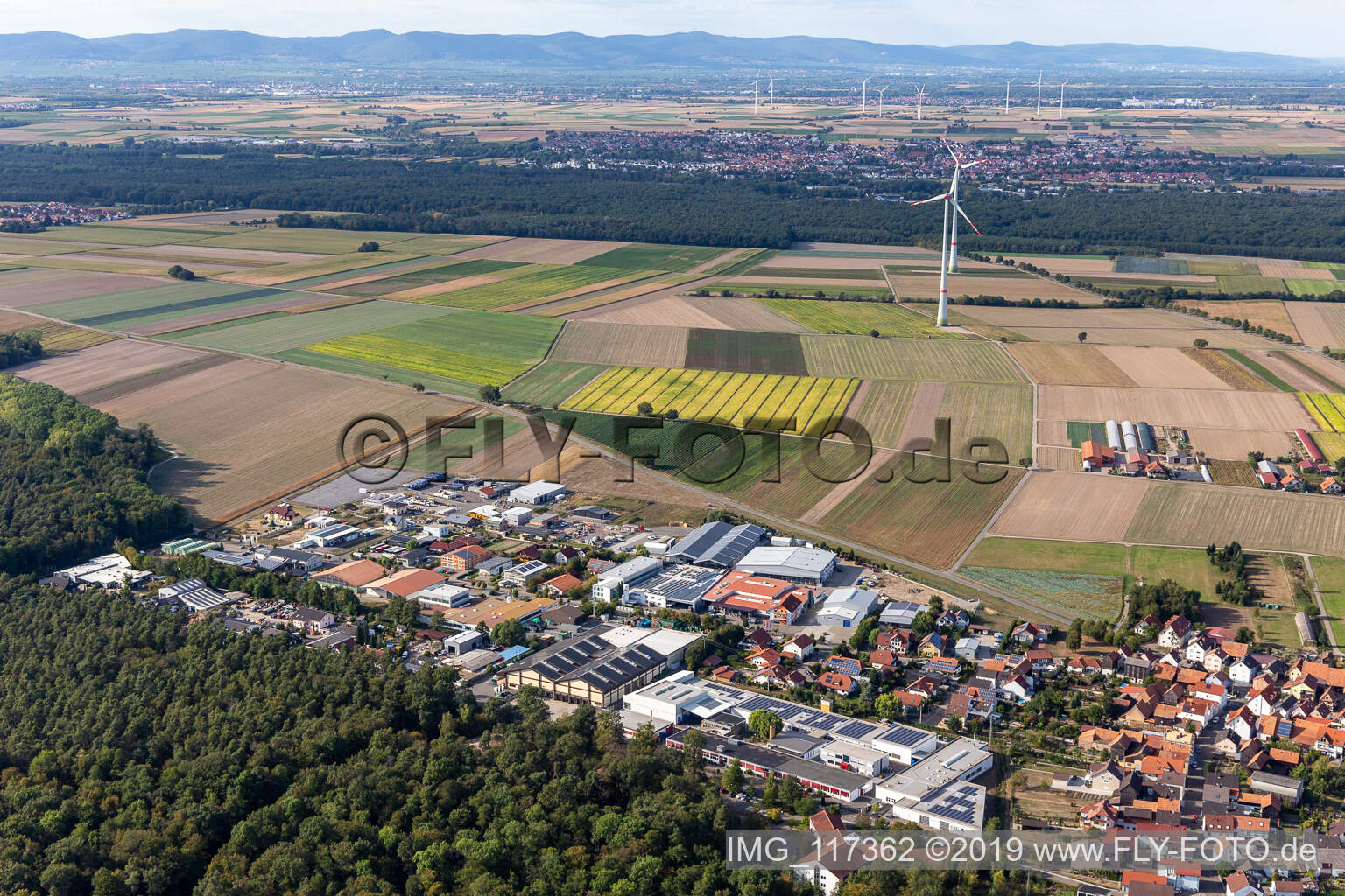 Gewerbergebiet Im Gereut, HGGS LaserCUT GmbH & Co. KG in Hatzenbühl im Bundesland Rheinland-Pfalz, Deutschland aus der Luft