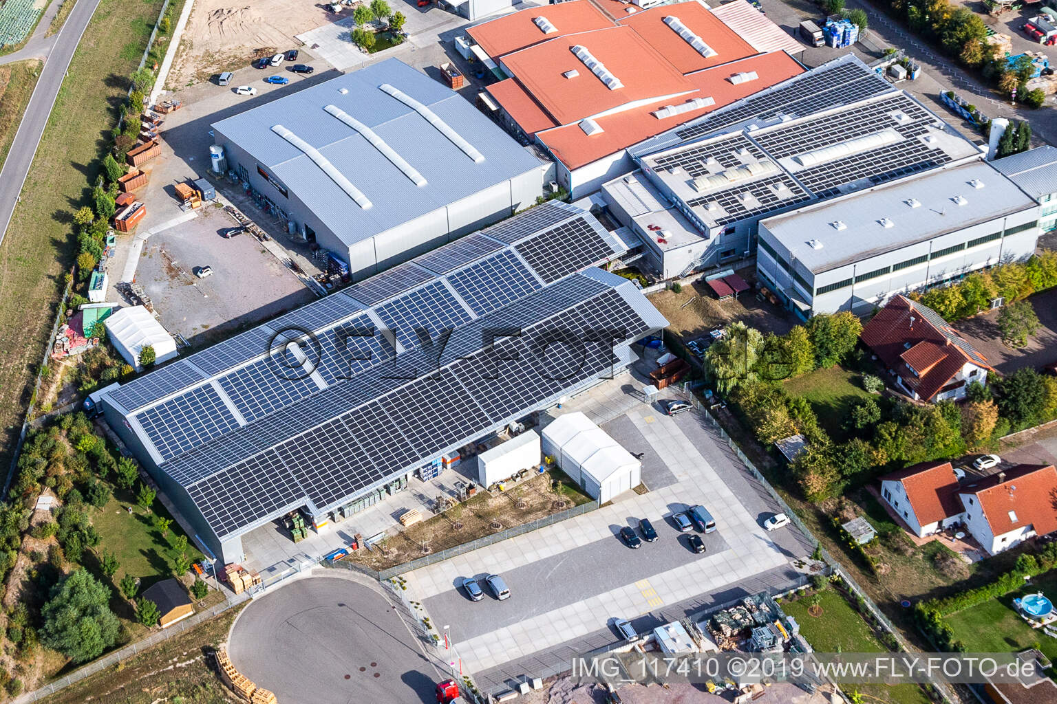 Gewerbergebiet Im Gereut, HGGS LaserCUT GmbH & Co. KG in Hatzenbühl im Bundesland Rheinland-Pfalz, Deutschland von einer Drohne aus