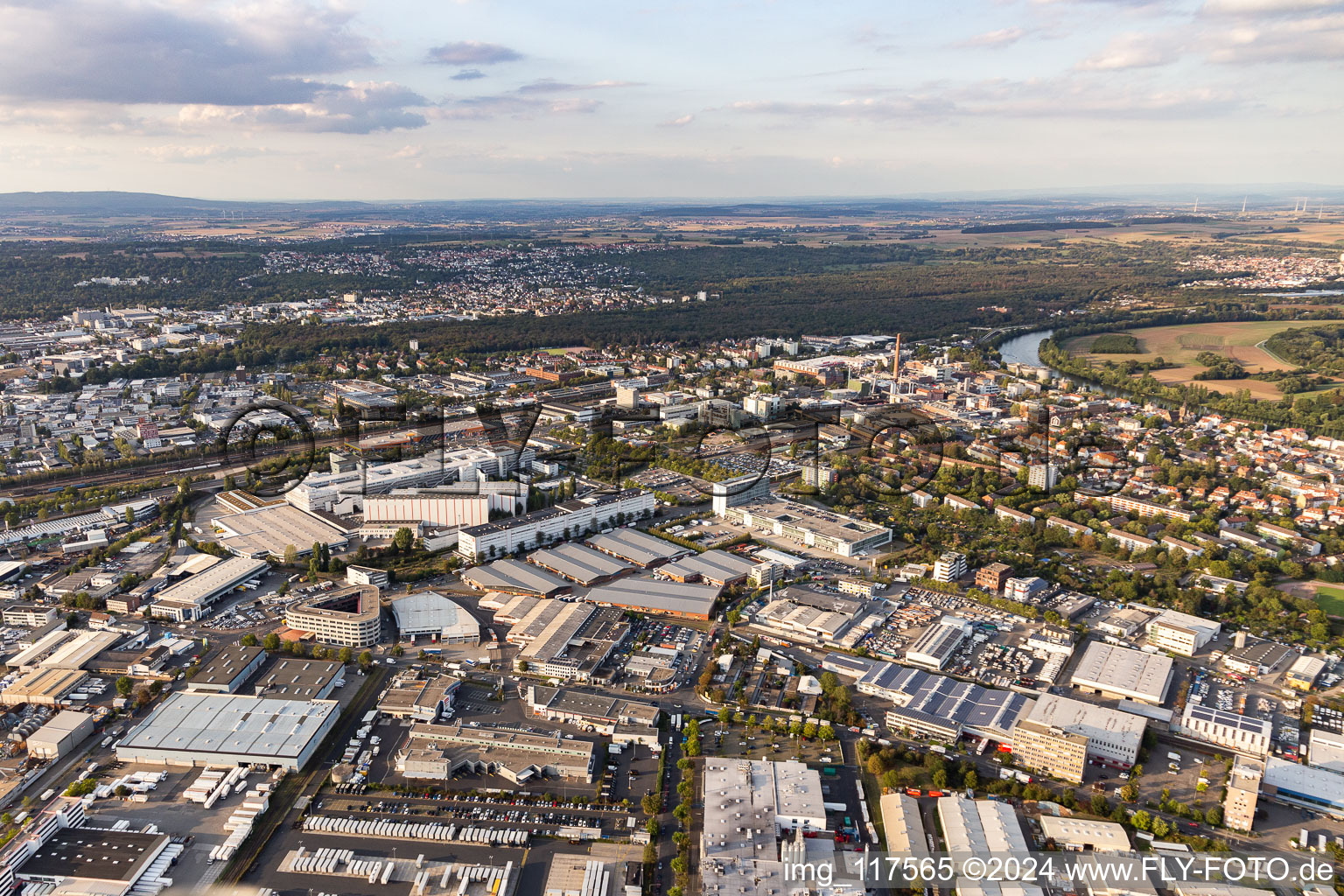 Industrie- und Gewerbegebiet in Fechenheim in Frankfurt am Main im Bundesland Hessen, Deutschland