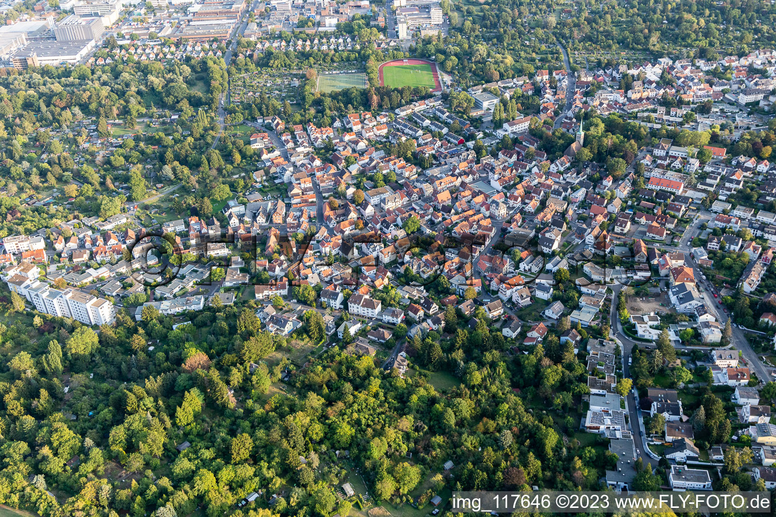 Luftaufnahme von Ortsteil Seckbach in Frankfurt am Main im Bundesland Hessen, Deutschland