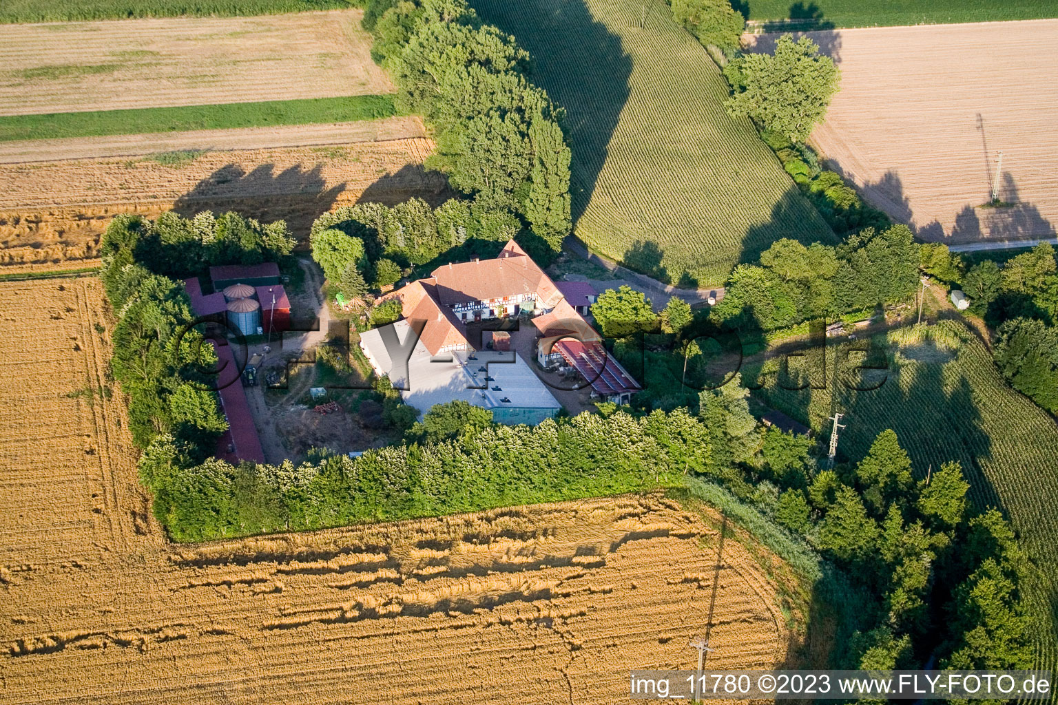 Luftaufnahme von Kandel, am Erlenbach, Leistenmühle im Bundesland Rheinland-Pfalz, Deutschland
