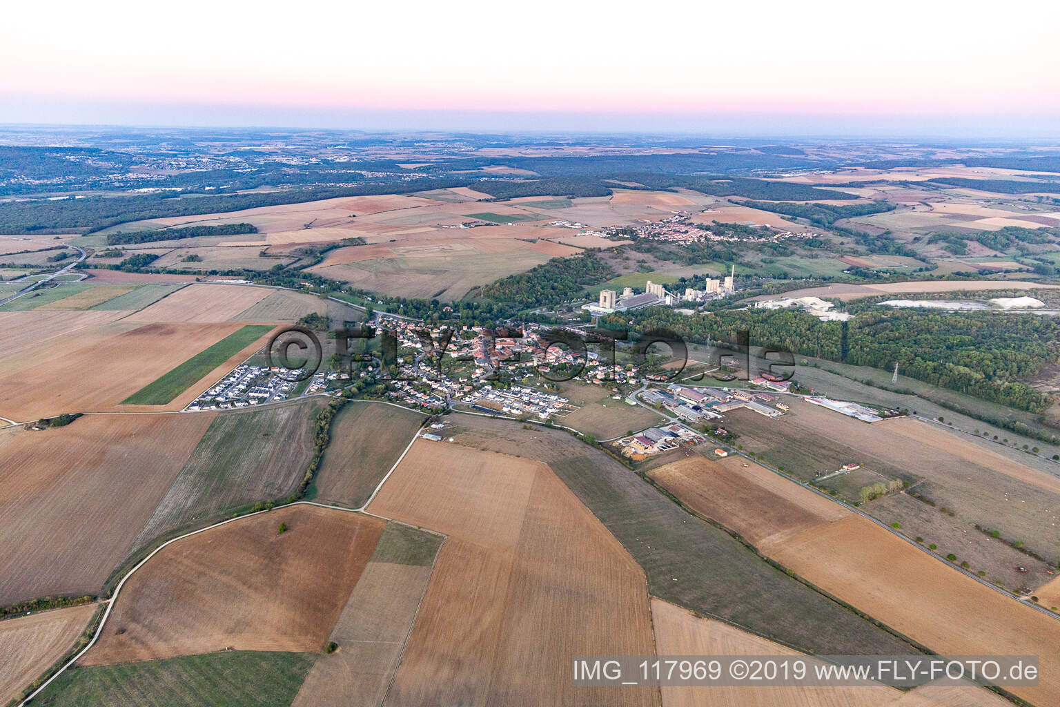Luftbild von Xeuilley im Bundesland Meurthe-et-Moselle, Frankreich
