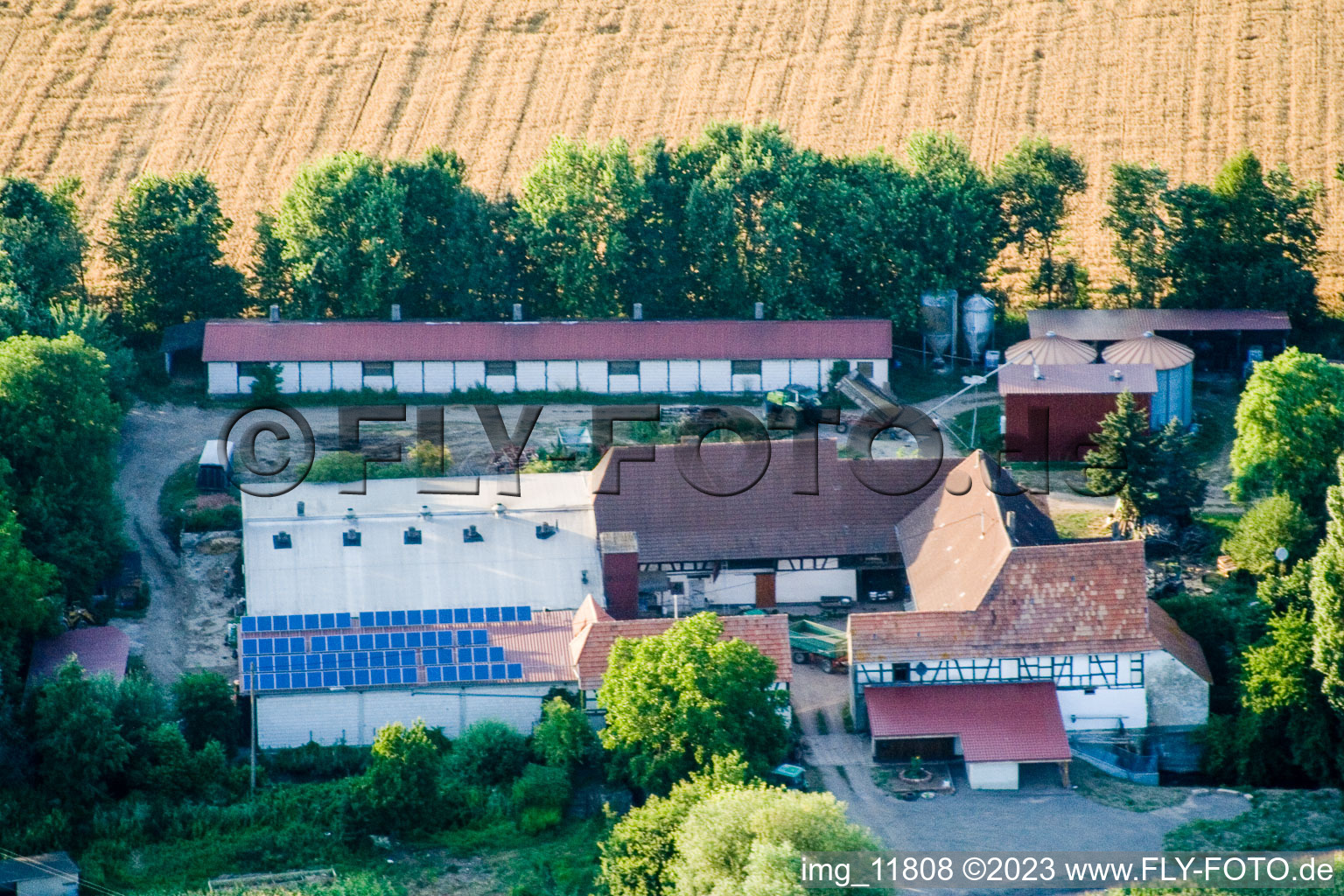 Kandel, am Erlenbach, Leistenmühle im Bundesland Rheinland-Pfalz, Deutschland aus der Drohnenperspektive