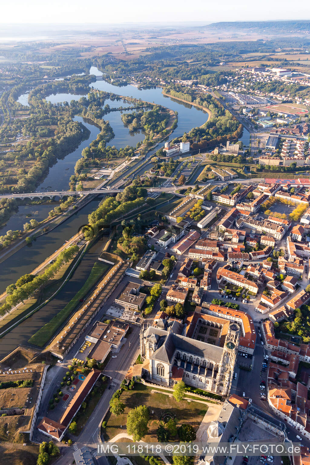 Cathedrale Saint-Etienne de Toul im Bundesland Meurthe-et-Moselle, Frankreich aus der Luft